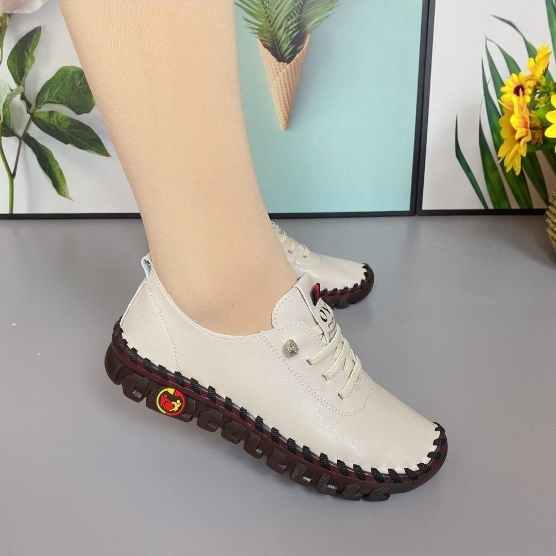 situation — Mocasines de piel suave con suela flexible – Comodidad de la mañana a la noche