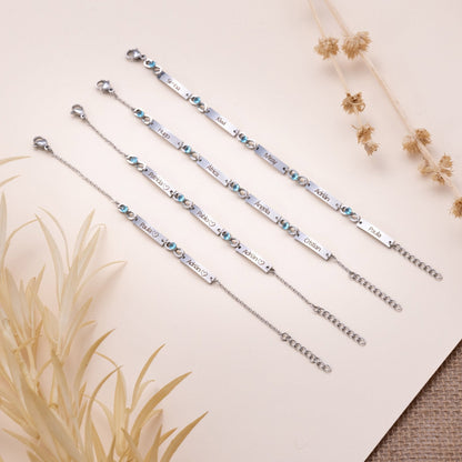 situation — Pulsera Infinito Personalizada con 3 Nombres – Acero Inoxidable Plateado