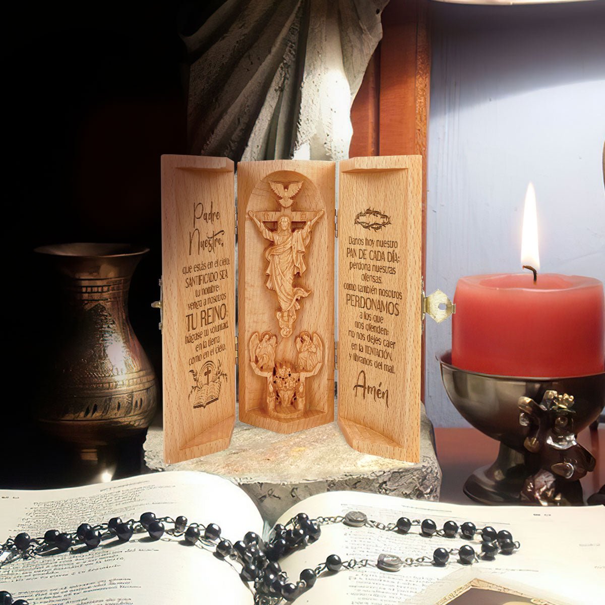 situation — Escultura de Madera «Padre Nuestro» – Tríptico que se Abre