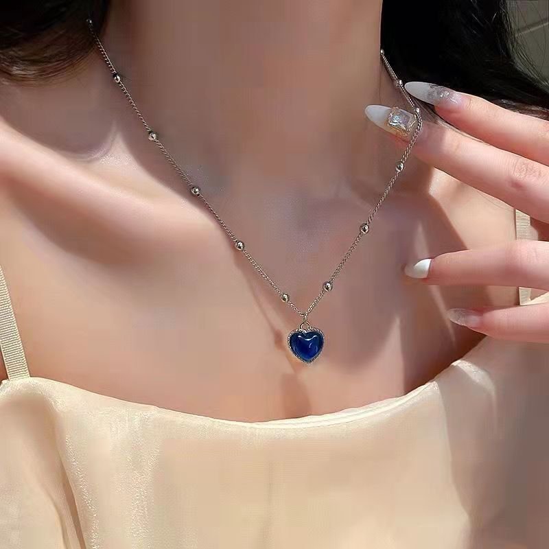 situation — Collar Corazón que Cambia de Color – Gargantilla con Colgante Sensible al Calor