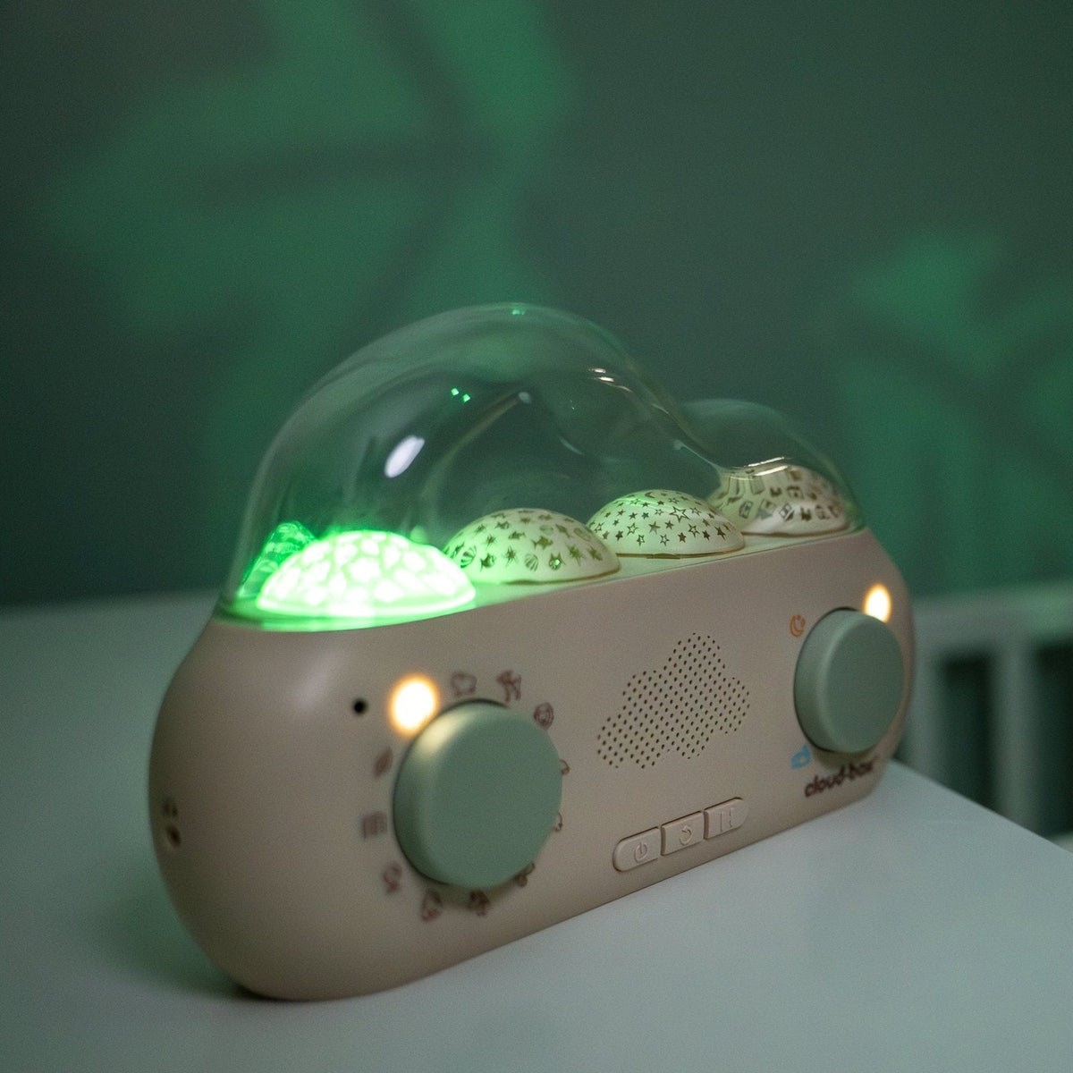 situation — NubeCuentos™ – Proyector Cuentacuentos y Luz Nocturna