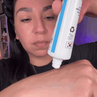 gif — Dúo Antiedad LuminEyes™: Crema Reafirmante + Contorno de Ojos