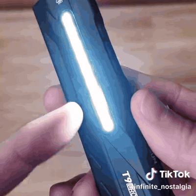 gif — Linterna LED EDC Recargable de Bolsillo – 1300 Lúmenes, Luz UV y Punto Rojo