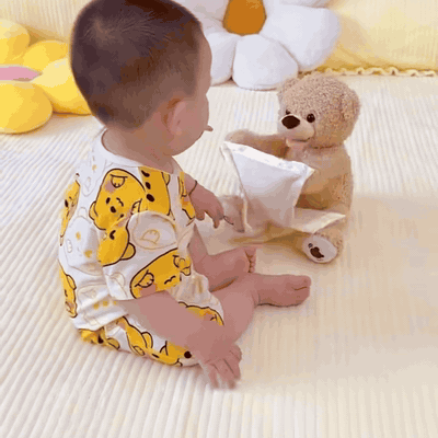 gif — Osito Cucú™ – Peluche interactivo que juega al escondite con tu bebé