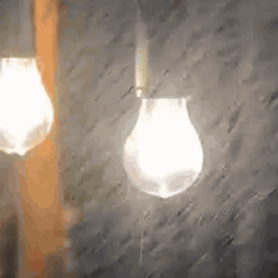 gif — Bombilla LED Solar con Gancho — Recargable por Sol o USB