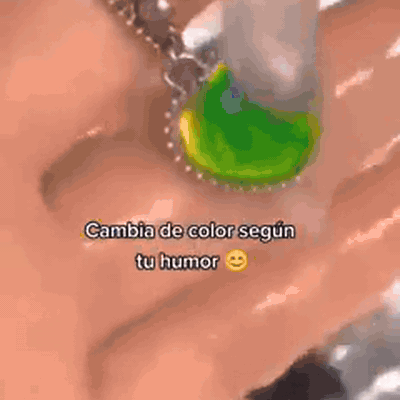 gif — Collar Corazón que Cambia de Color – Gargantilla con Colgante Sensible al Calor
