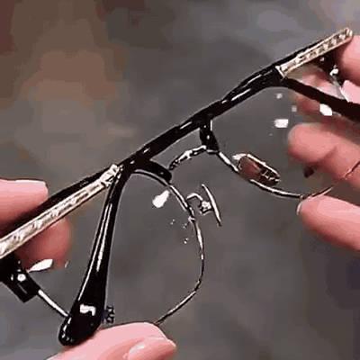 gif — Gafas Multifocales 2 en 1 con Filtro de Luz Azul – Ve de Cerca y de Lejos