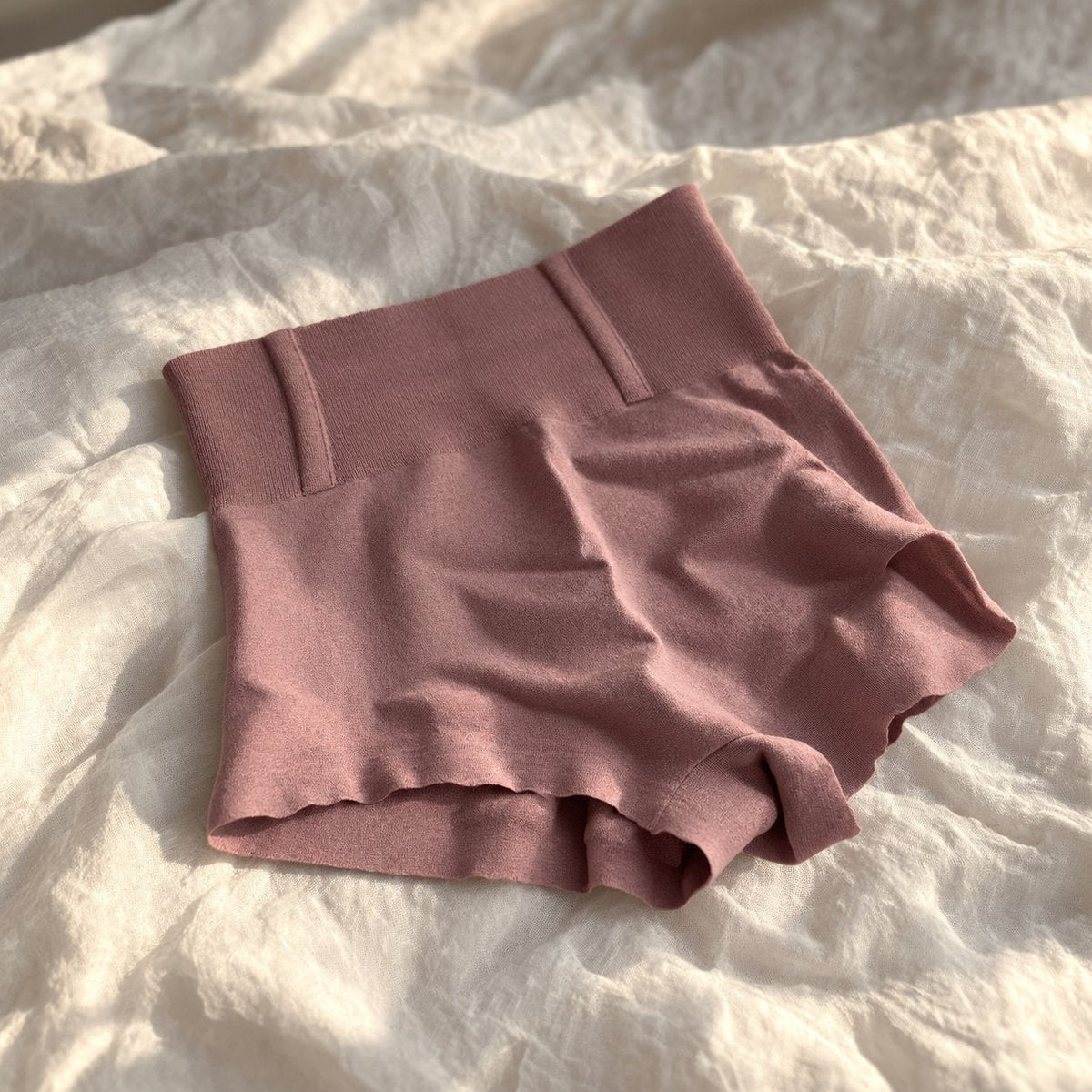 situation — CurvaLift™ – Short Push-Up de Tiro Alto Sin Costuras
