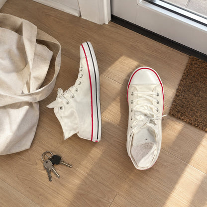 situation — Zapatillas Altas Blancas de Piel Sintética