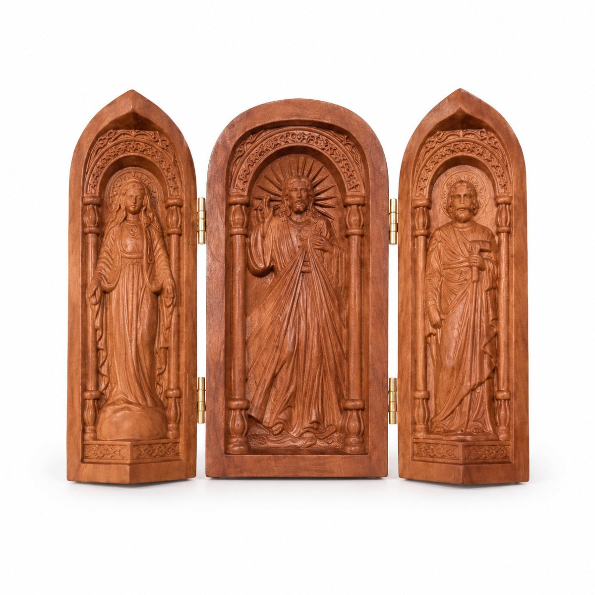 packshot — Tríptico de viaje Sagrada Familia — Madera tallada a mano