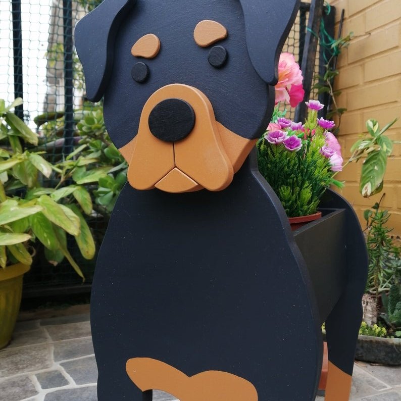 variante Rottweiler — Maceta Perro Shih Tzu Pintada a Mano — Jardinera Decorativa para Interior, Terraza y Jardín
